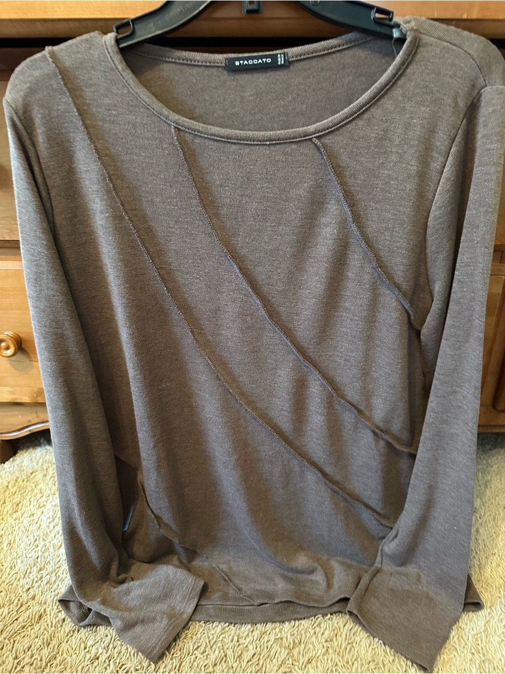 NWOT STACCATO RAISED SEAM TOP